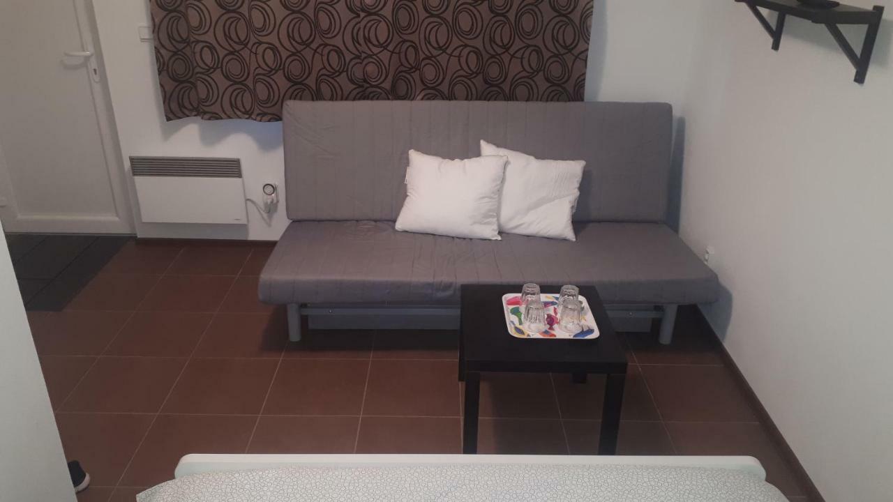 Apartmán - súkromie v meste  Bratislava Esterno foto